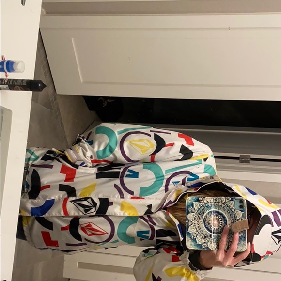 Volcom snowboarding jacket - Picture 7 of 7